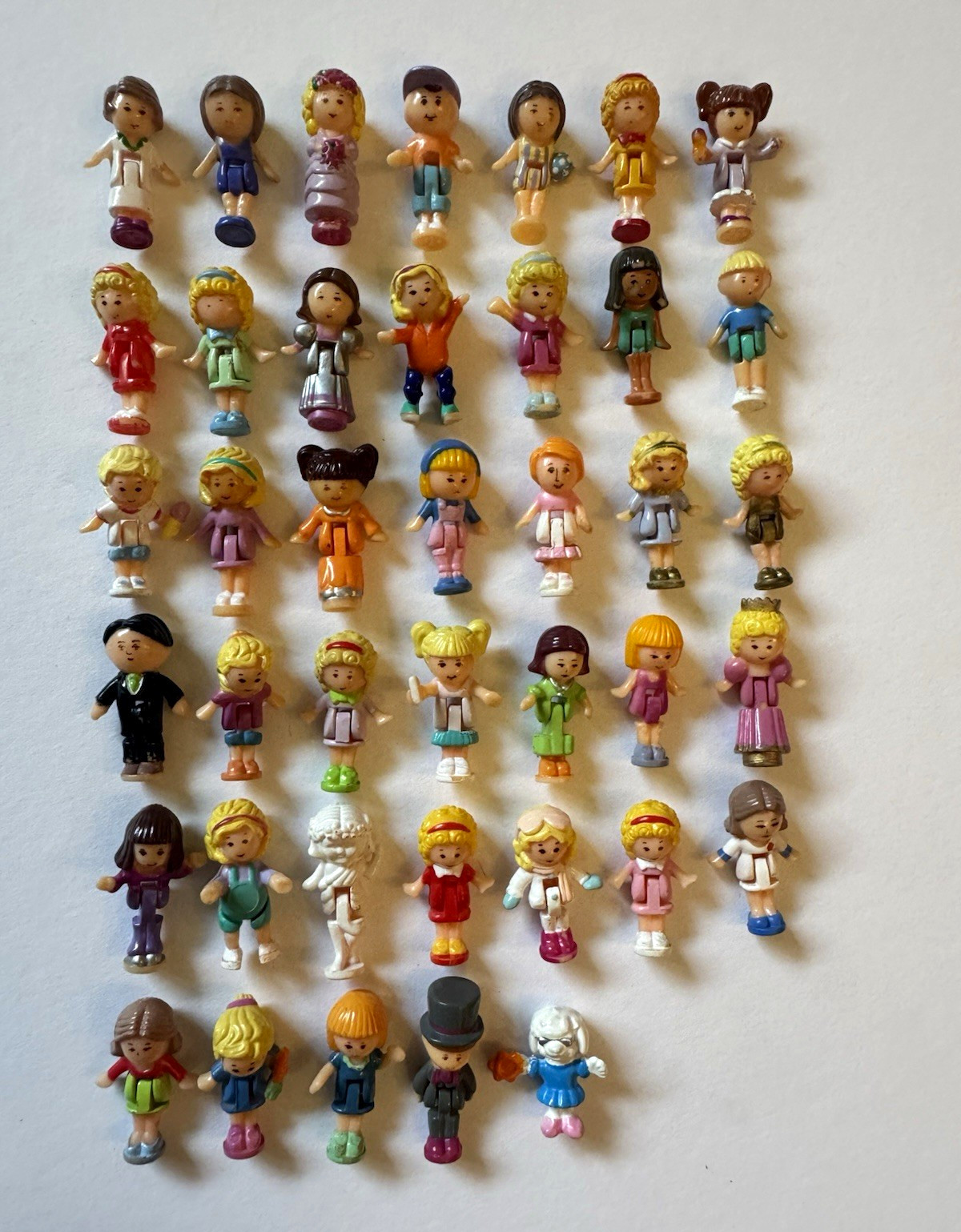 Vintage Bluebird Polly Pocket dolls, 40 total, no doubles