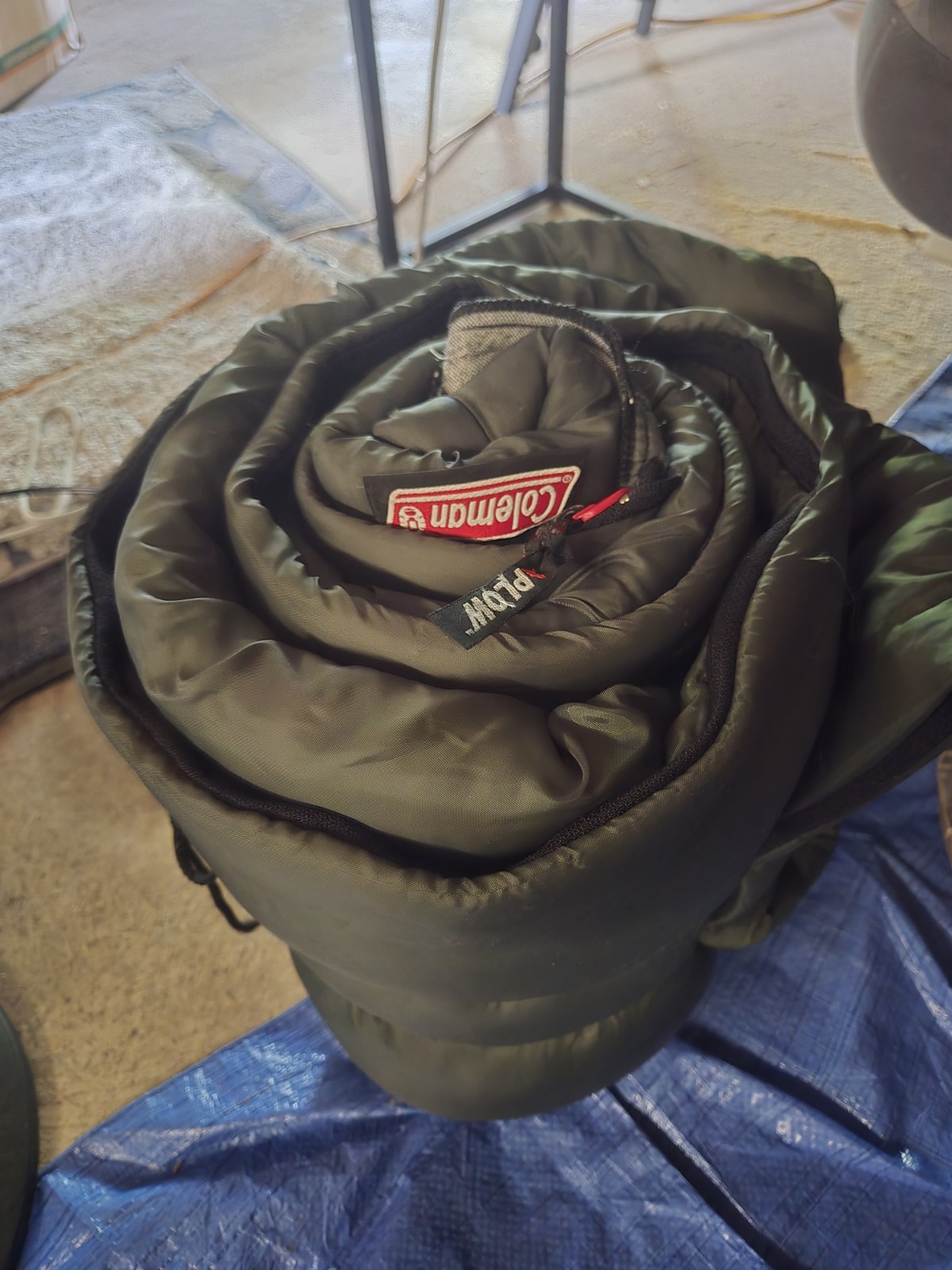 Coleman Olive Green Sleeping Bag – ZipPlow No-Snag Zipper (Great Condition) Coleman Olive Green Sleeping Bag – ZipPlow No-Snag Zipper (Great Condition)