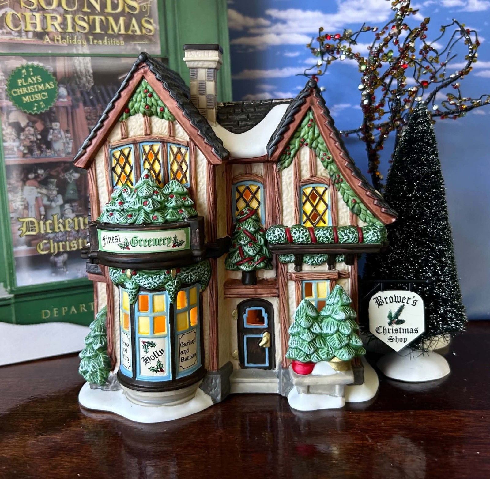 DEPT 56 Dickens Sounds of Christmas CHRISTMAS SHOP Rare, Music, Carol, Gifts