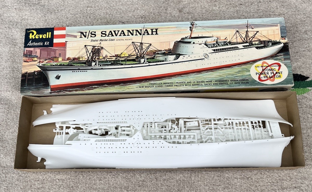Vintage 1960 Revell Savannah N/S Model Kit Nuclear-Powered Merchant Ship