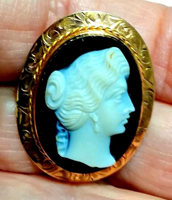VICTORIAN ERA RARE 10k SHELL CARVED CAMEO 1890-1900 BEAUTIFUL