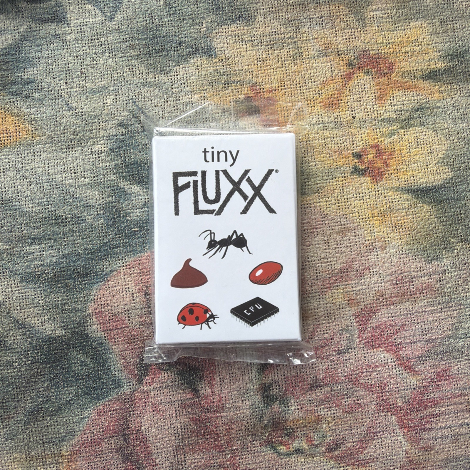 Looney Labs Card Game Tiny Fluxx Box EX/NM