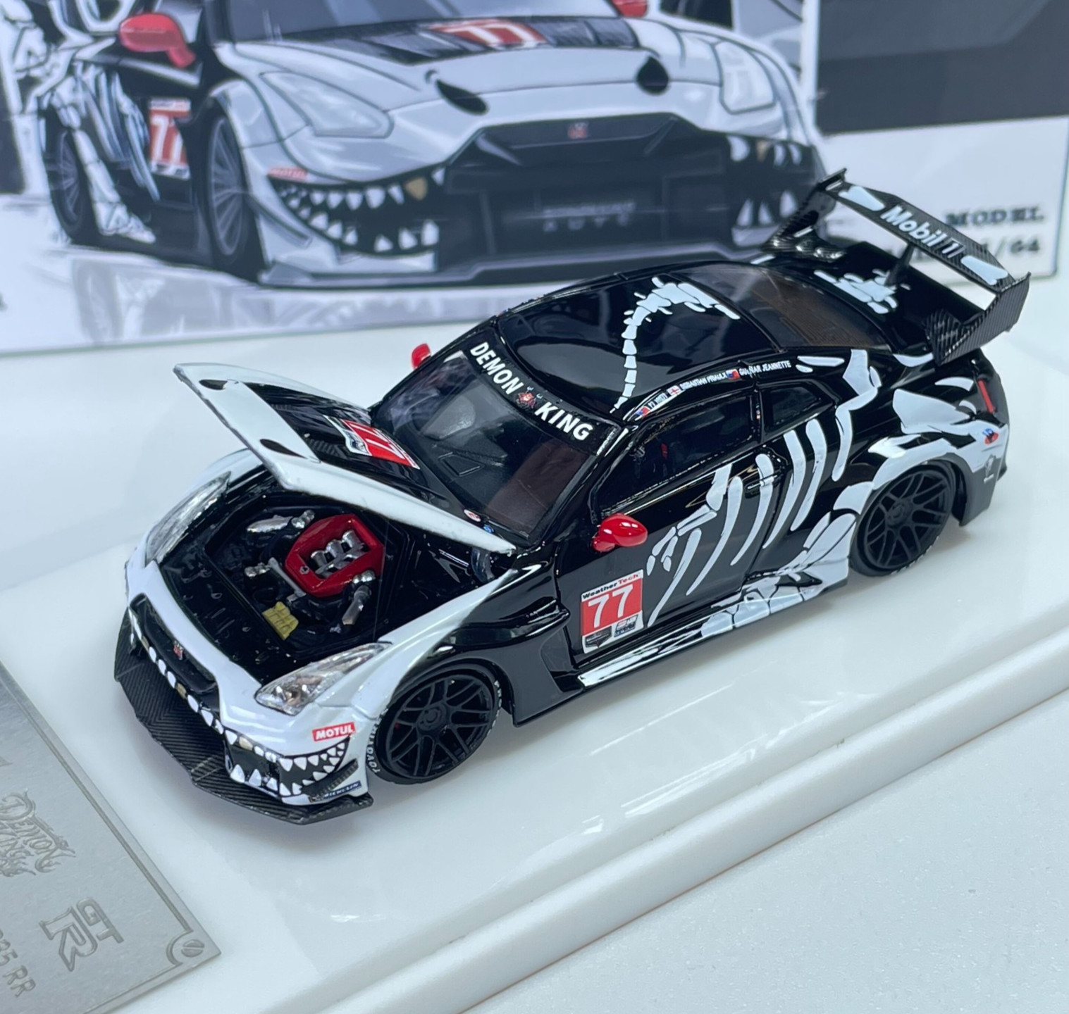 Demon King Auto 1/64 GTR R35 RR Skeleton Diecast Car Model
