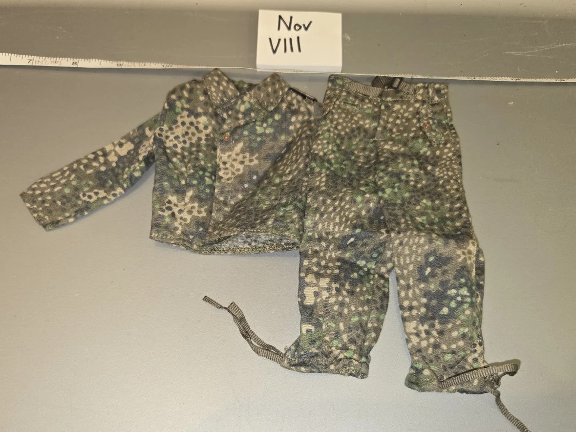 1/6 Scale WWII German Erbsenmuster Camouflage Uniform Set