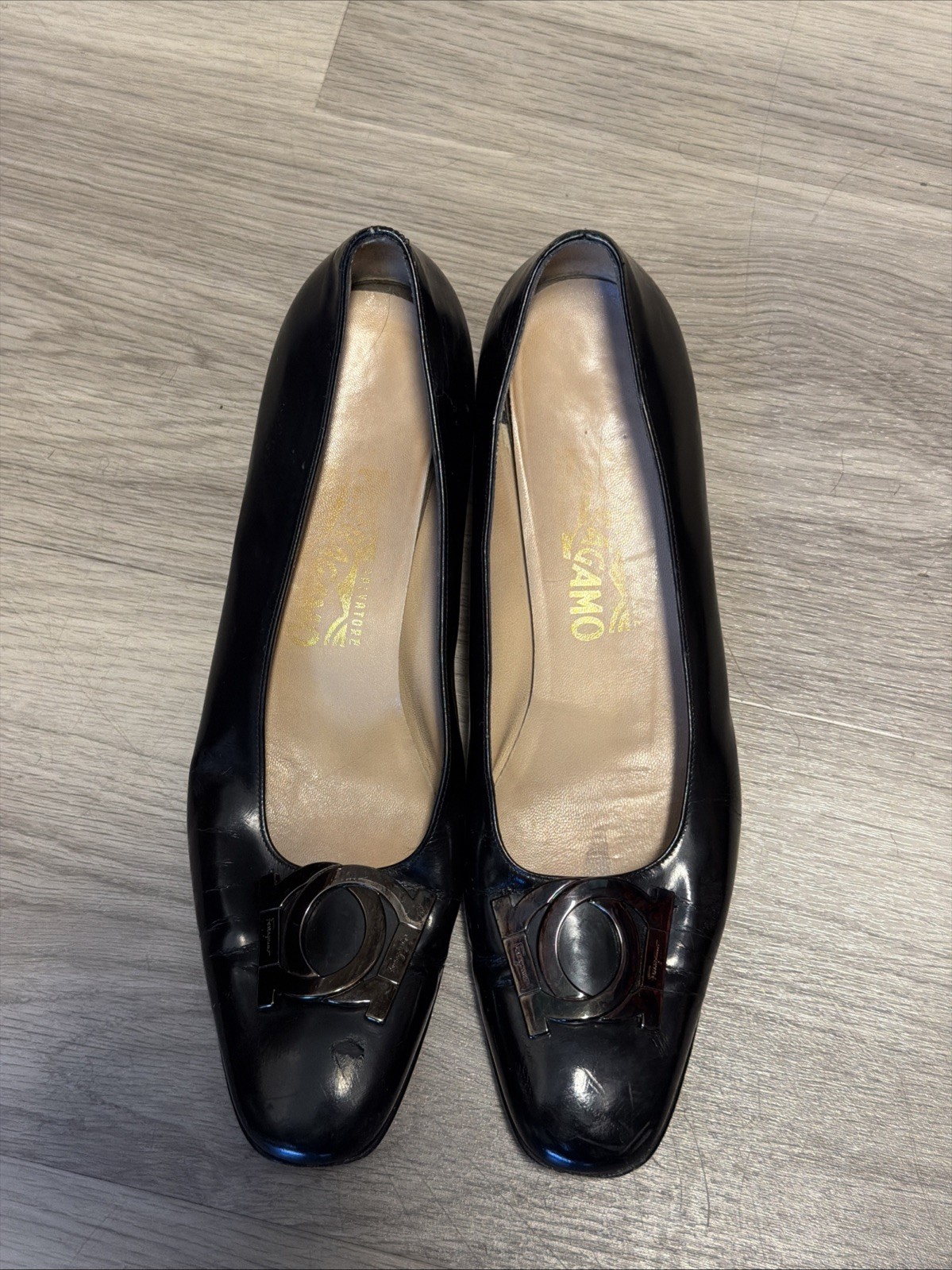 SALVATORE FERRAGAMO Women 9.5 AAA Black Buckle Low BlockHeel Leather Shoes Italy SALVATORE FERRAGAMO Women 9.5 AAA Black Buckle Low BlockHeel Leather Shoes Italy