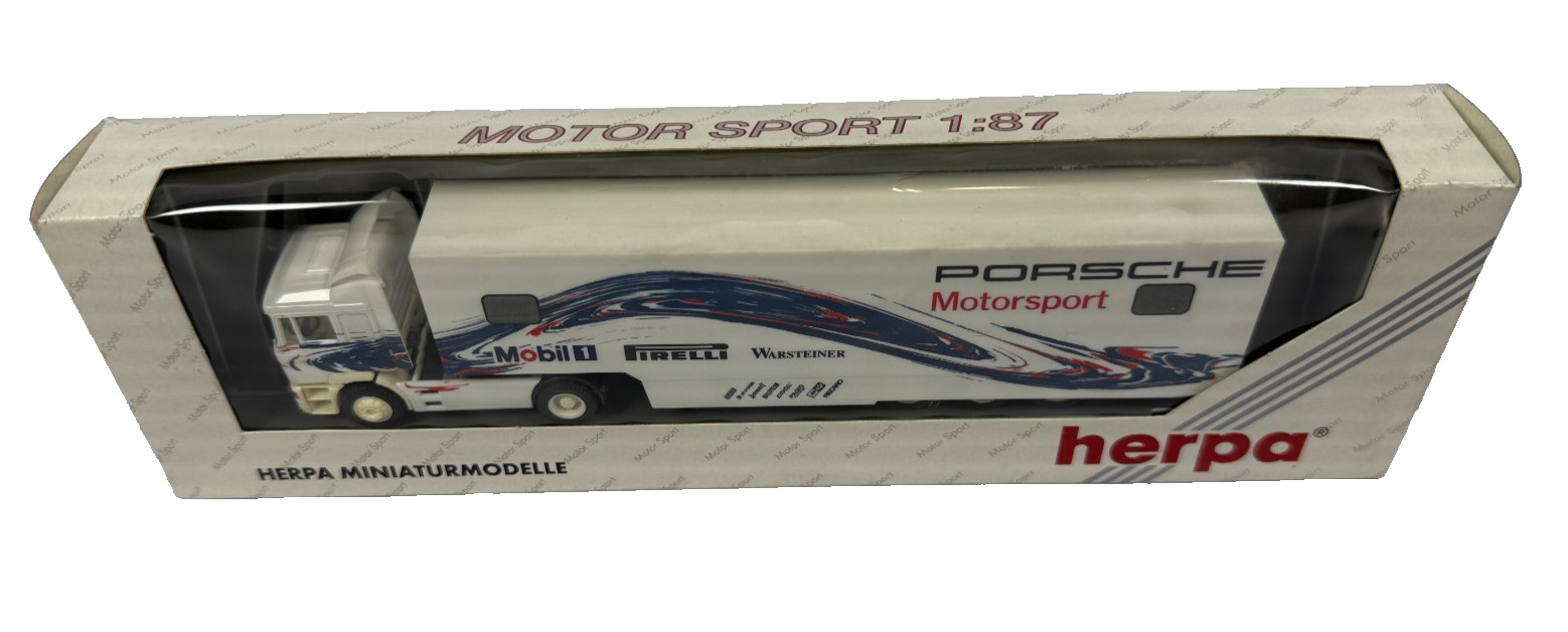 Herpa 1:87 MAN Race Hauler Porsche Motorsport Mobil 1 Pirelli Warsteiner 037488