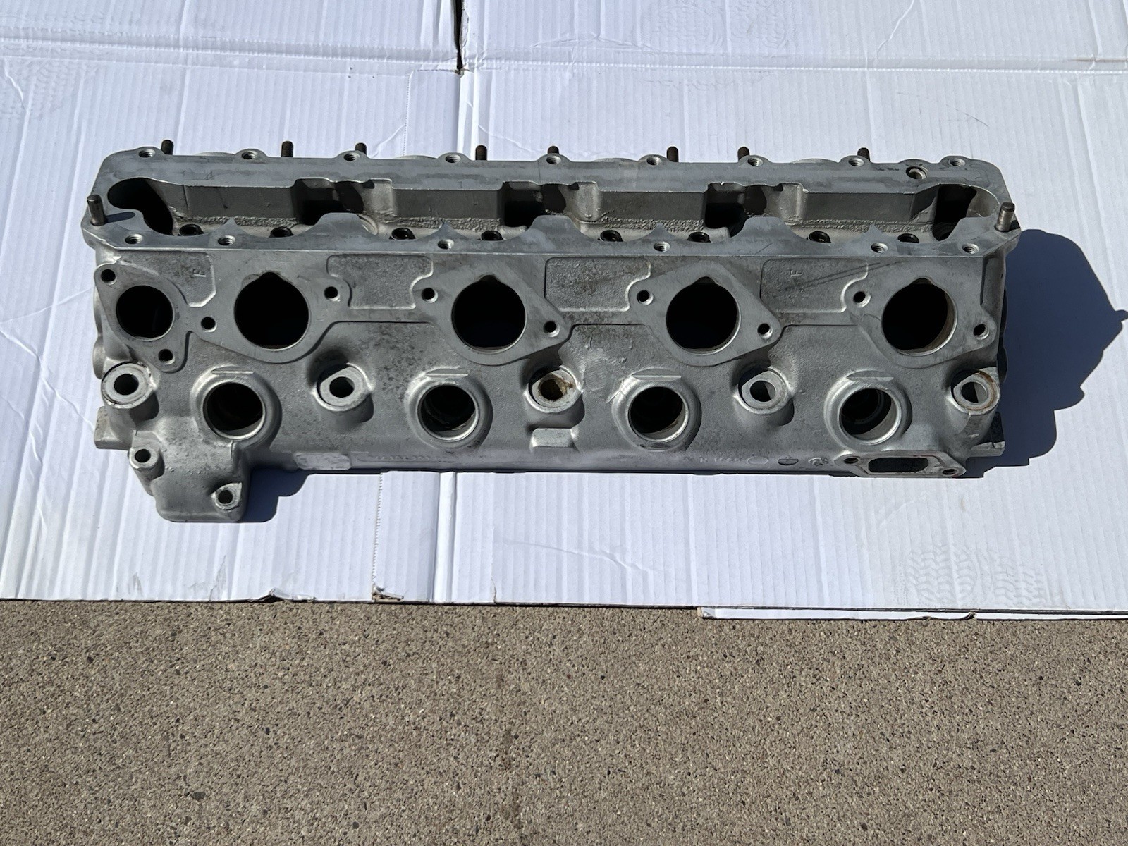 VERY NICE 1985 ORIGINAL GENUINE PORSCHE 944 CYLINDER HEAD 944.106.303.6R