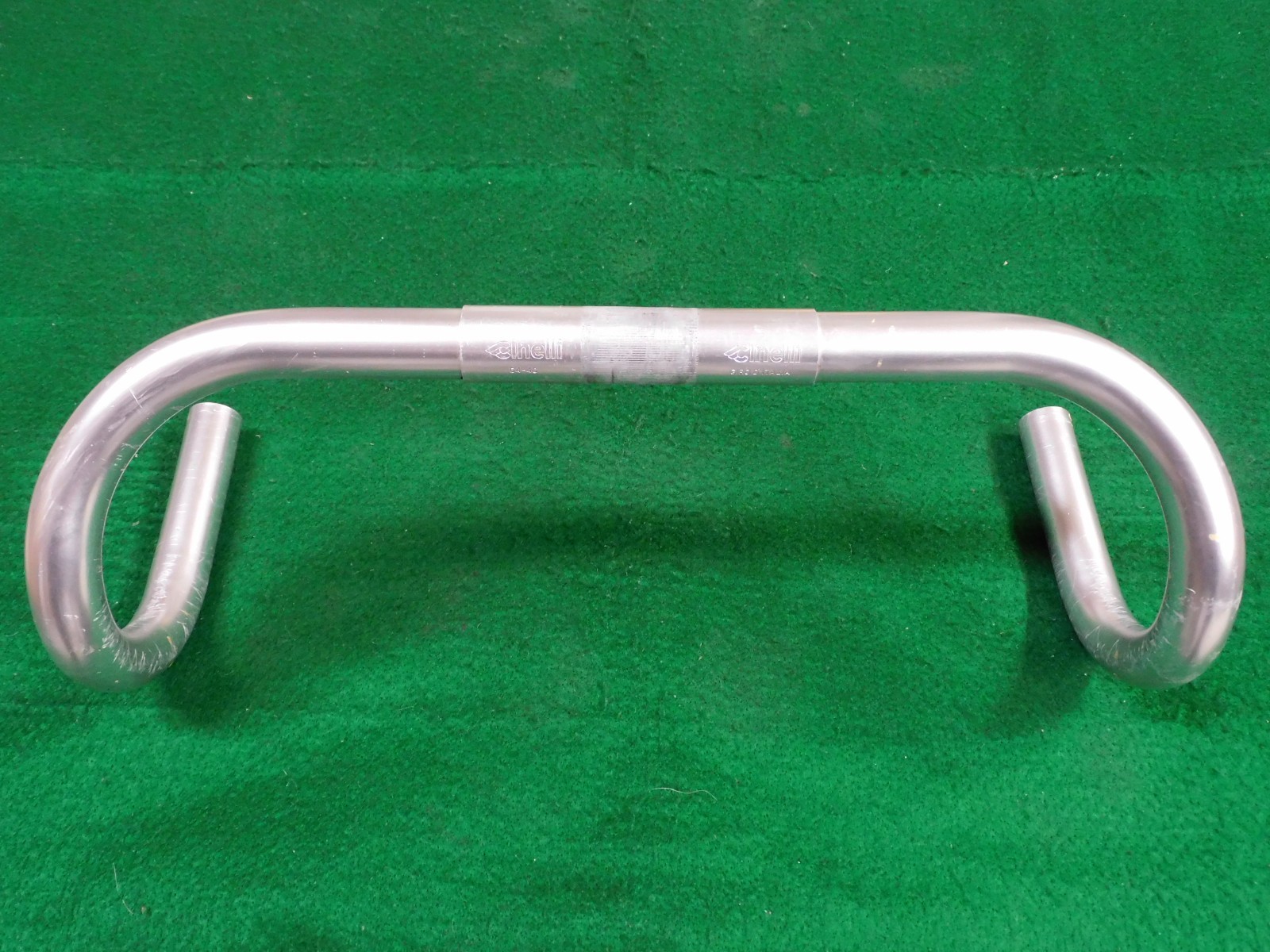 Vintage Early 1980\'s Cinelli Giro d\'Italia 64 x 40 cm x 26.4 mm Silver Handlebar