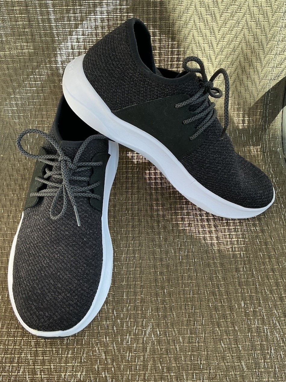 Vessi Everyday Classic Mens Size 10.5  Waterproof Sneakers Midnight Black Shoes