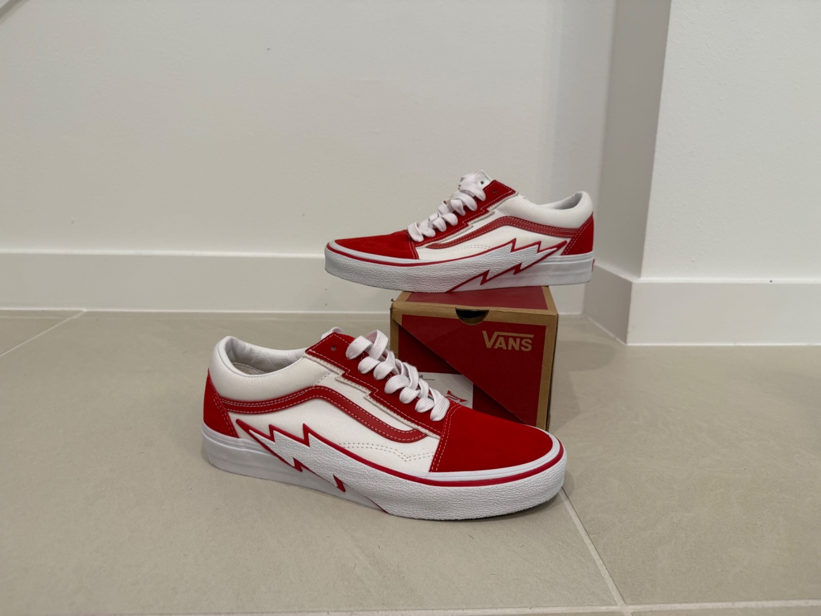 Size 10.5 - Vans Old Skool Bolt - Red Size 10.5 - Vans Old Skool Bolt - Red