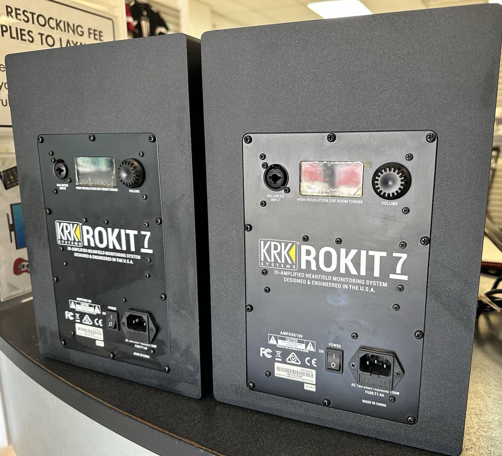 KRK RP7G4 Rokit 7 Generation 4th Studio Monitor Speaker Bundle - Pair