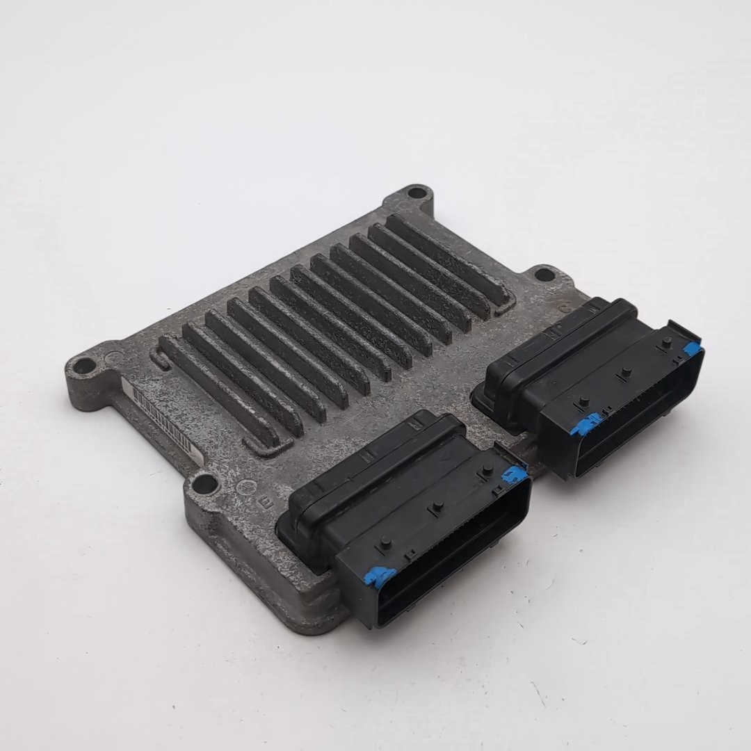 2013 2014 2015 Hyundai Santa Fe Engine Computer Control Module ECU 39110-3CDN0
