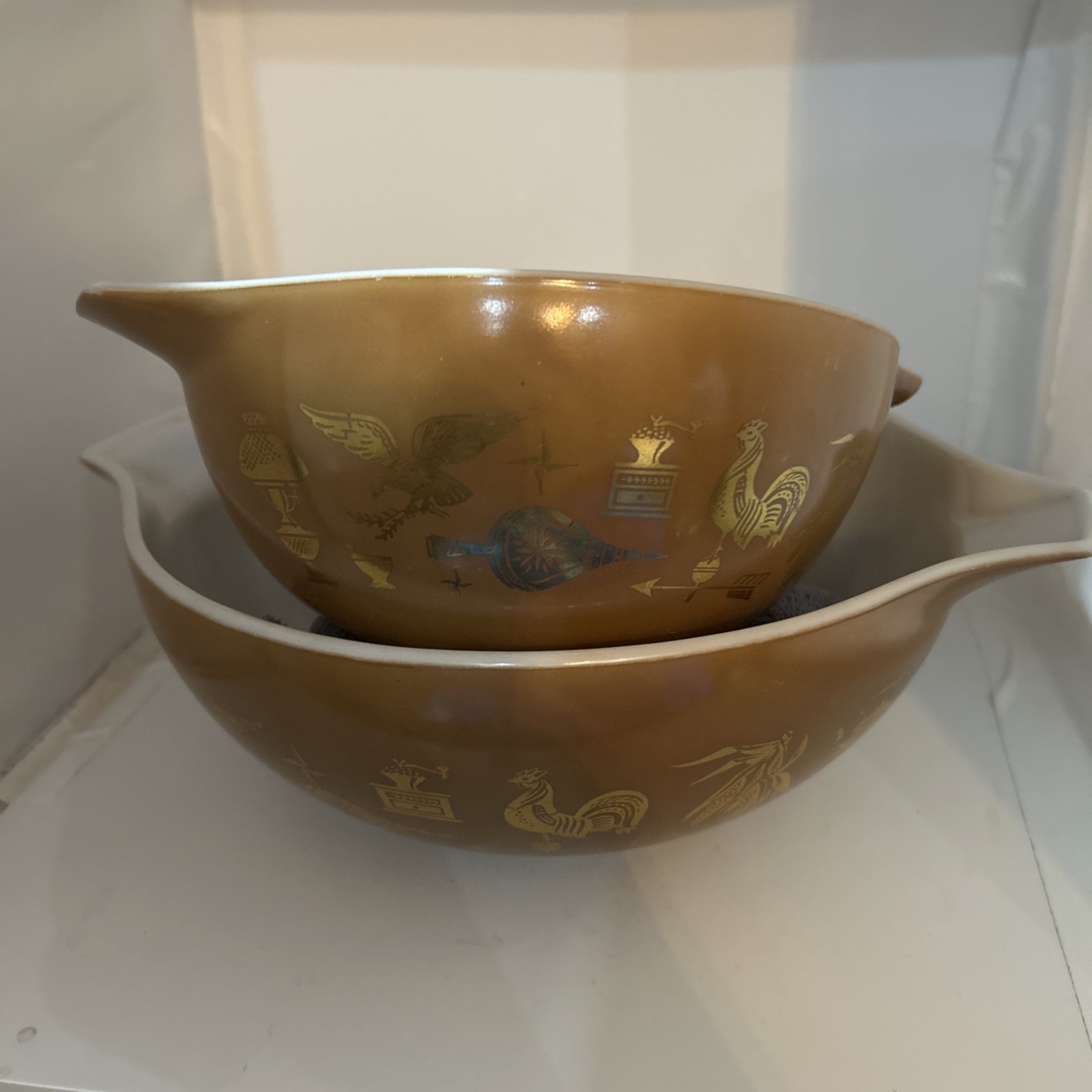Pyrex Vintage Early American Cinderella Nesting Mixing Bowls 442 & 444 - USA