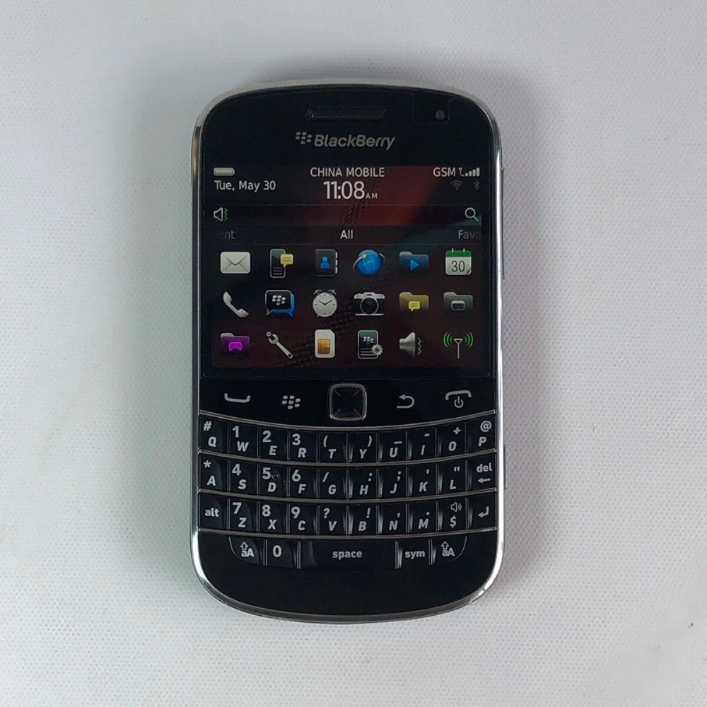 Original BlackBerry Bold 9900 (Unlocked) WiFi 5MP Camera 8GB Touchscreen Phone Original BlackBerry Bold 9900 (Unlocked) WiFi 5MP Camera 8GB Touchscreen Phone