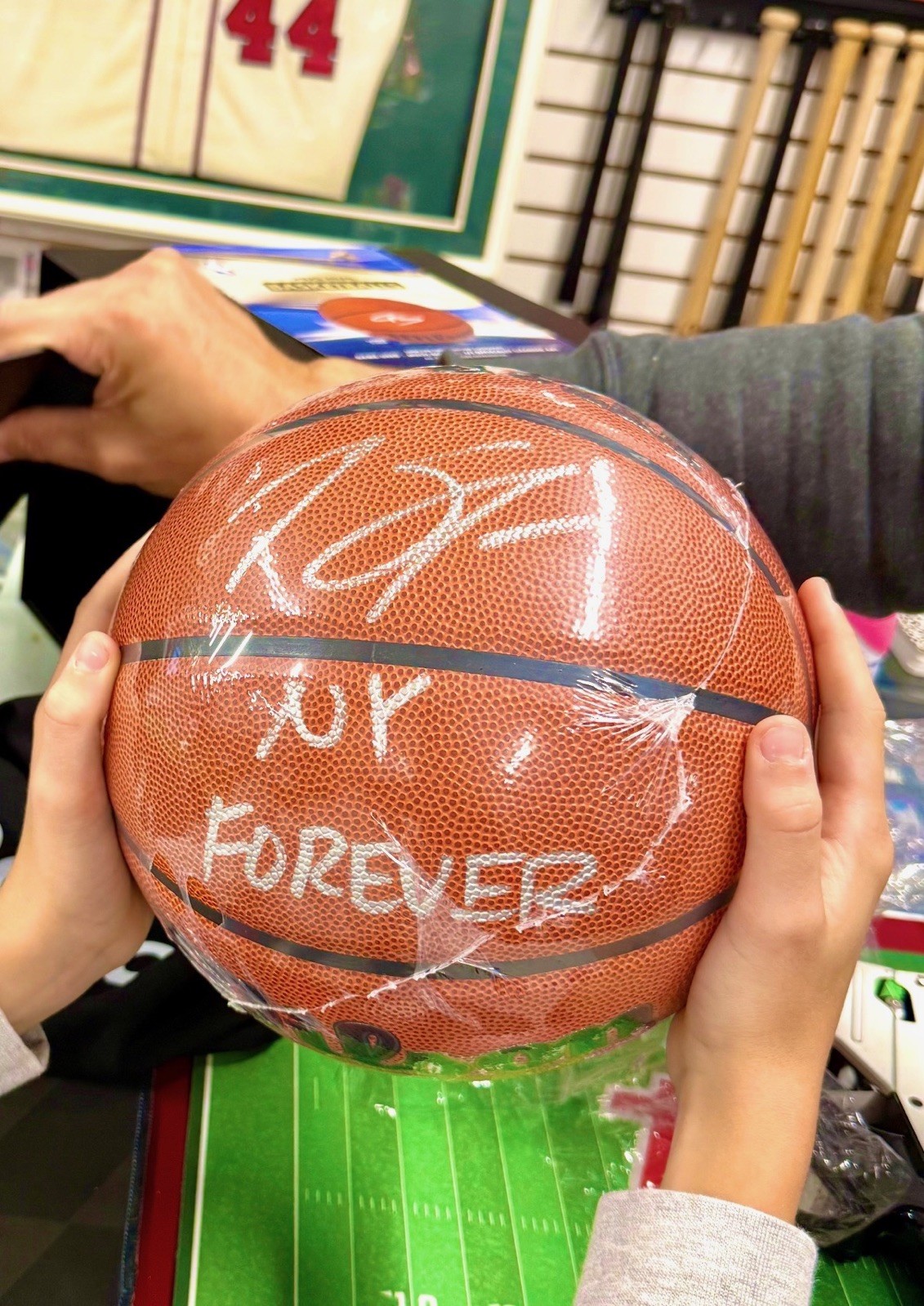 Karl-Anthony Towns Signed Basketball “NY Forever” Fanatics Authenticated Knicks Karl-Anthony Towns Signed Basketball “NY Forever” Fanatics Authenticated Knicks
