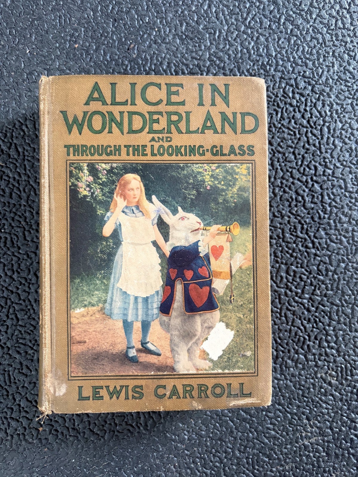Alice\'s Adventures in Wonderland and Through the Looking-Glass