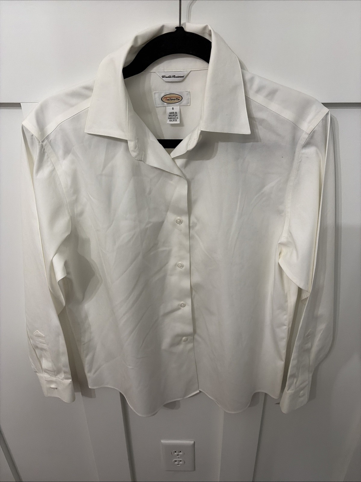 NWT Talbots Wrinkle Resistant Button Front Shirt-Size 6-White