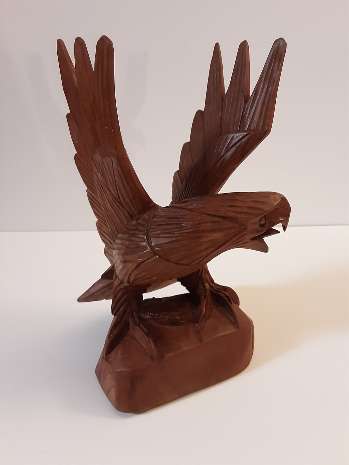 Vintage Carved Wooden Eagle Statue Figurine 8.5\ Vintage Carved Wooden Eagle Statue Figurine 8.5\