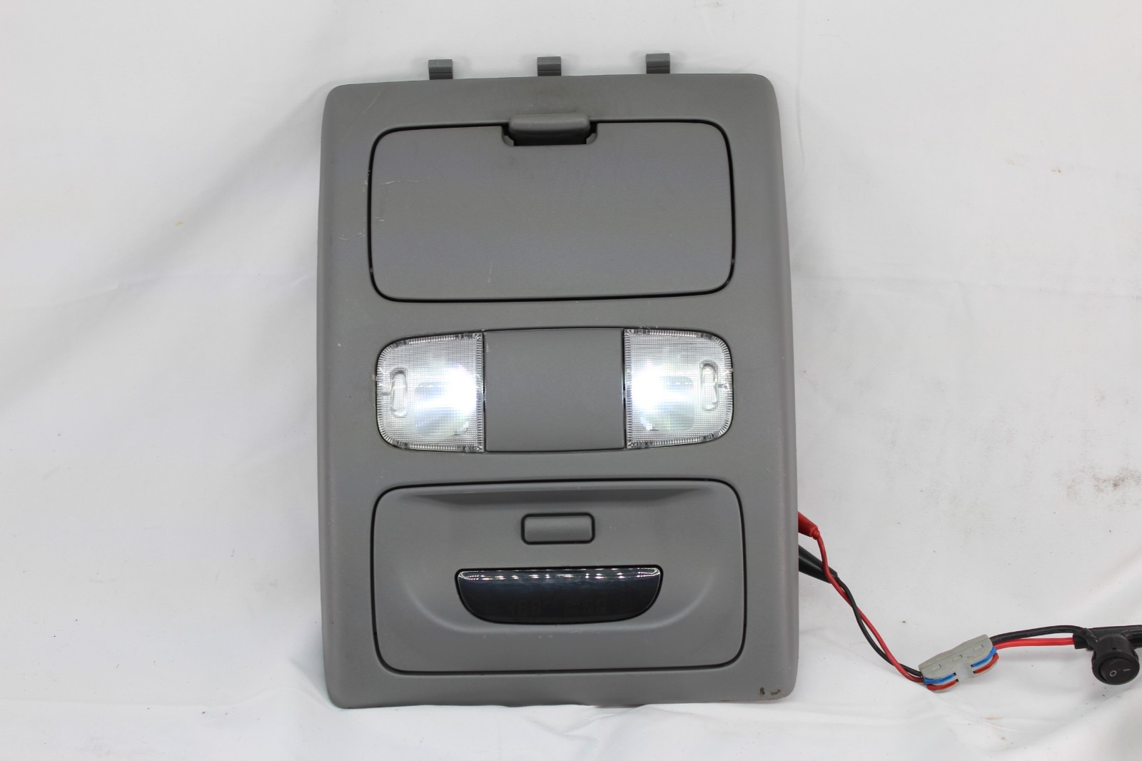 2005-2011 Toyota Tacoma Overhead Console Map Dome Light GRAY OEM *Defect 2005-2011 Toyota Tacoma Overhead Console Map Dome Light GRAY OEM *Defect