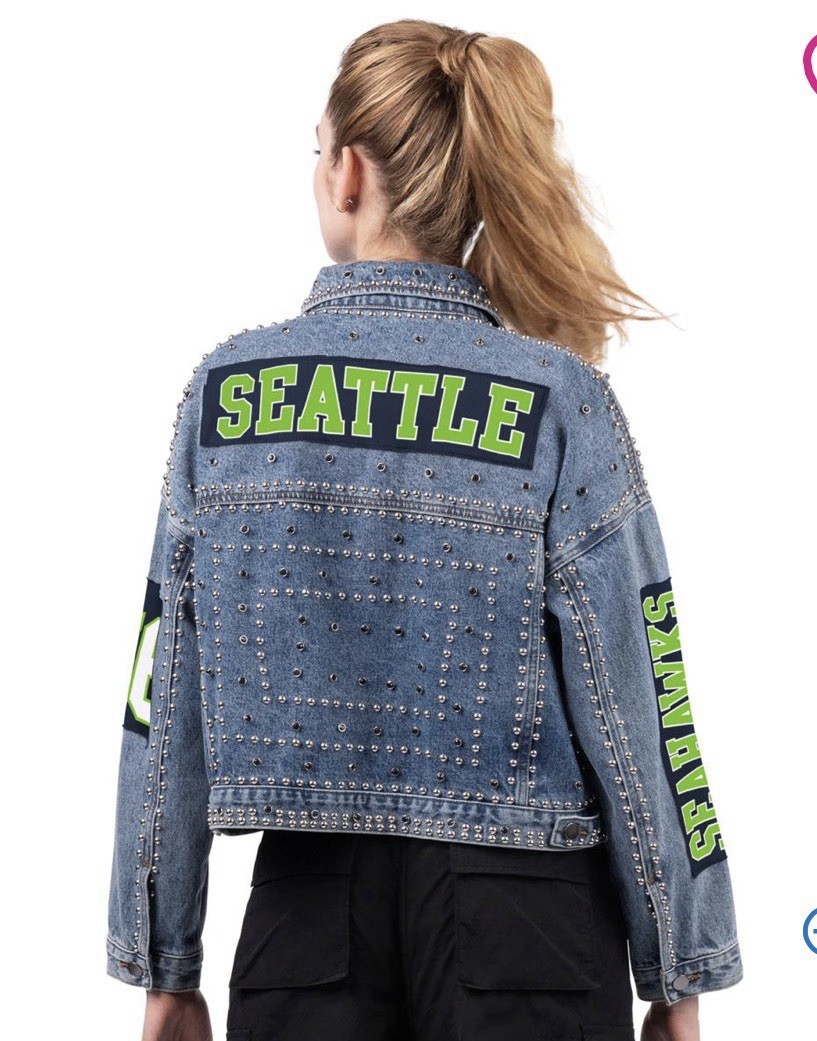 GIII 4Her By Carl Banks Women’s Seattle Seahawks Cropped Denim NFL Jacket Large GIII 4Her By Carl Banks Women’s Seattle Seahawks Cropped Denim NFL Jacket Large