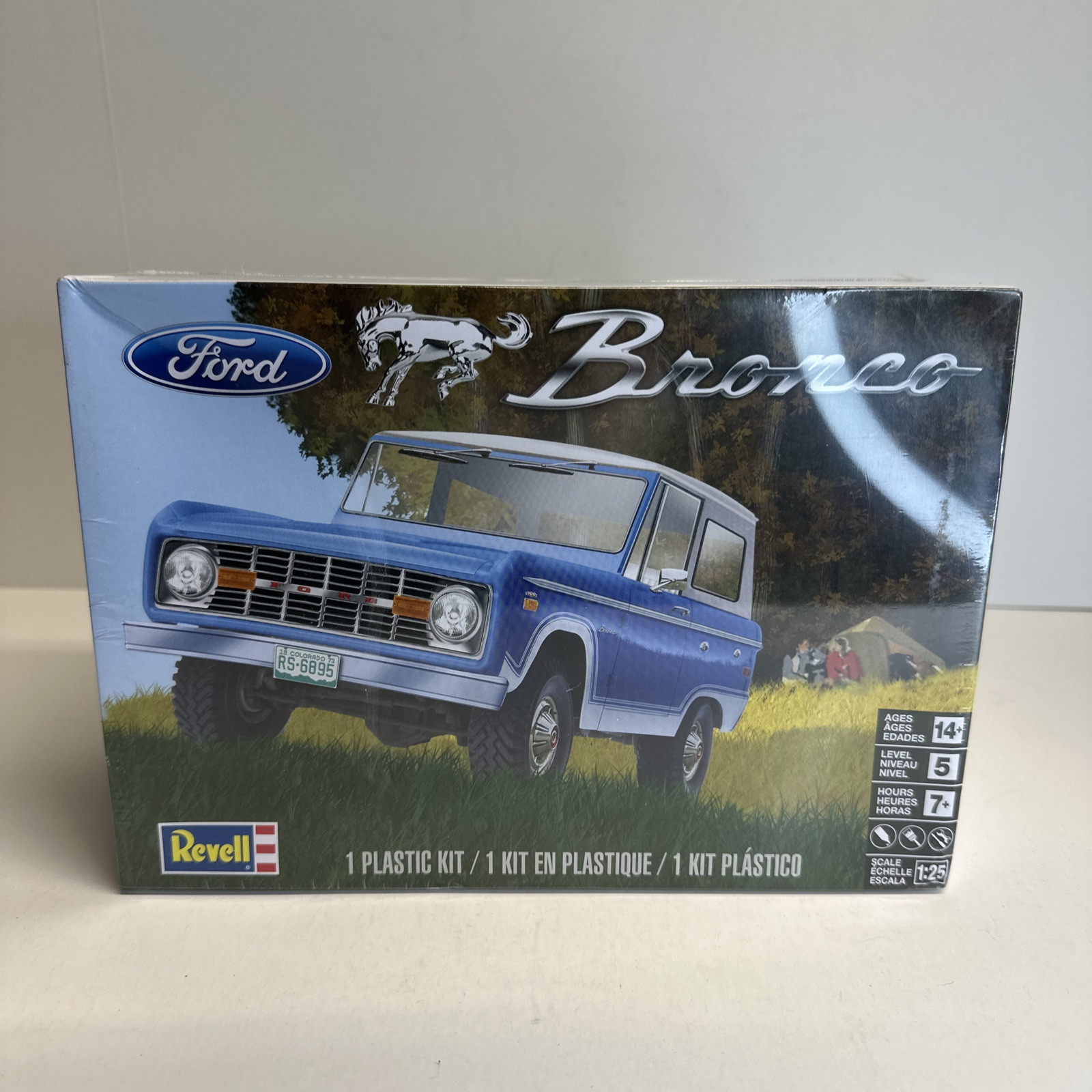 1960’s FORD BRONCO 1/25 REVELL MODEL KIT NIB WRAPPED IN FACTORY PLASTIC 1960’s FORD BRONCO 1/25 REVELL MODEL KIT NIB WRAPPED IN FACTORY PLASTIC
