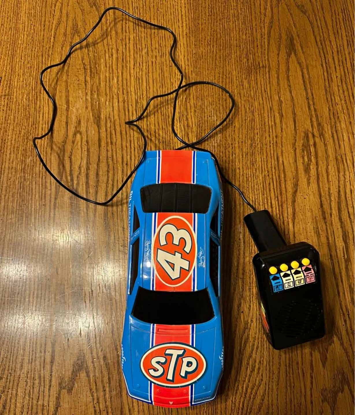 Vintage 1992 Richard Petty STP 43 Wired Controller RC Race Car Vintage 1992 Richard Petty STP 43 Wired Controller RC Race Car