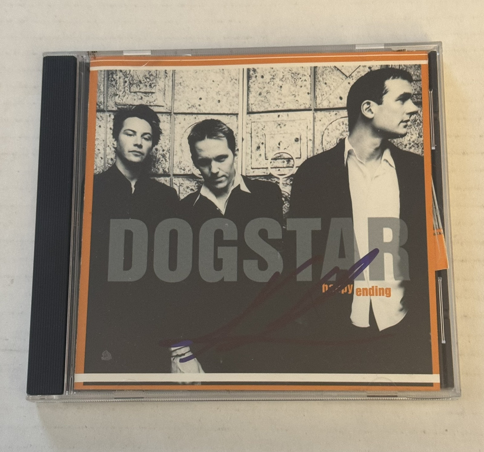 Dogstar Happy Endings Keanu Reeves Authentic Signed Autograph CD Cover Rare HTF Dogstar Happy Endings Keanu Reeves Authentic Signed Autograph CD Cover Rare HTF