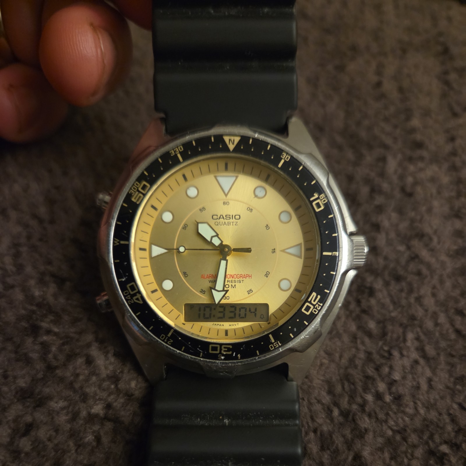 Vtg Casio Arnie Men’s Alarm Chronograph AMW- 320R Watch Gold Dial Clean