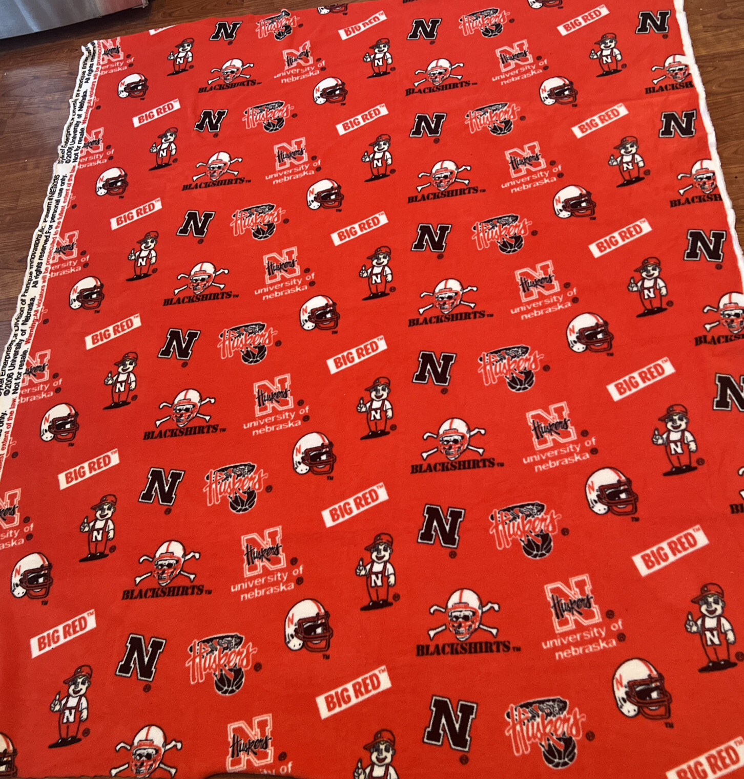 Nebraska Cornhuskers 2006 Throw Blanket Mancave 72\ Nebraska Cornhuskers 2006 Throw Blanket Mancave 72\
