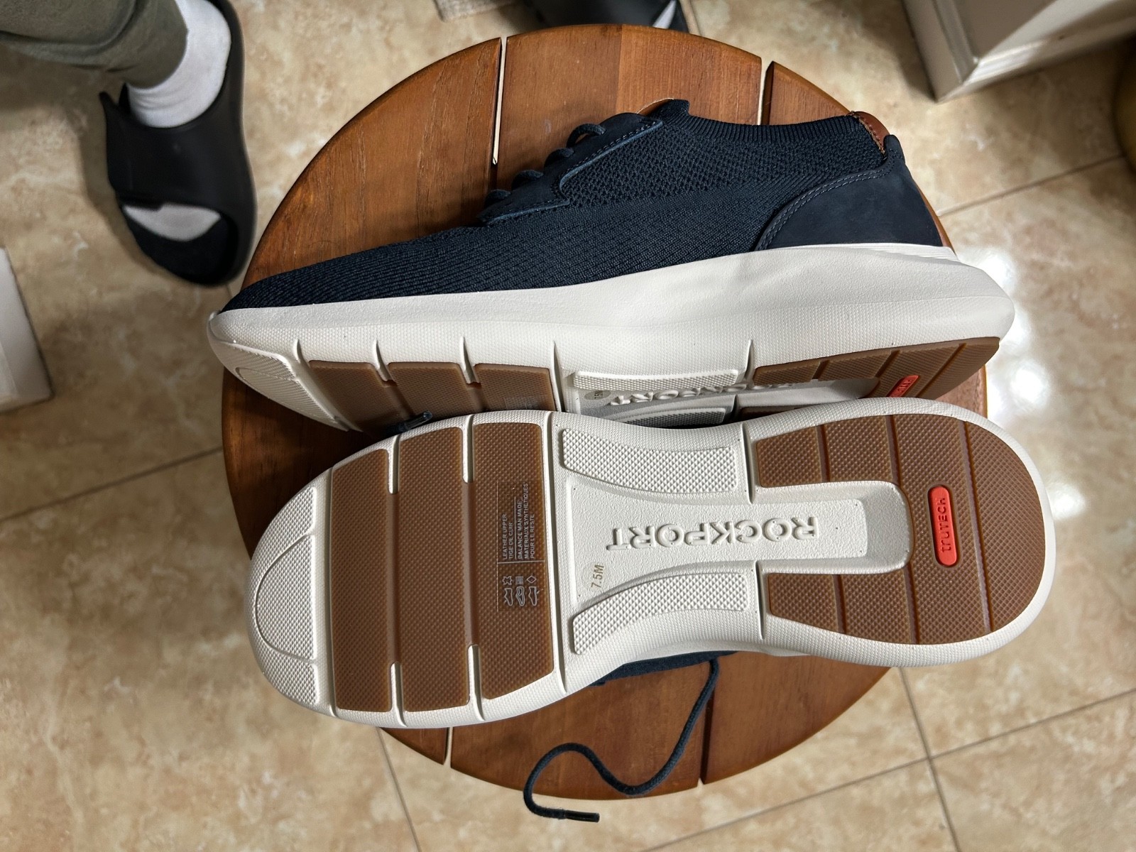 Rockport Jaxson lace up casual sneaker new never worn
