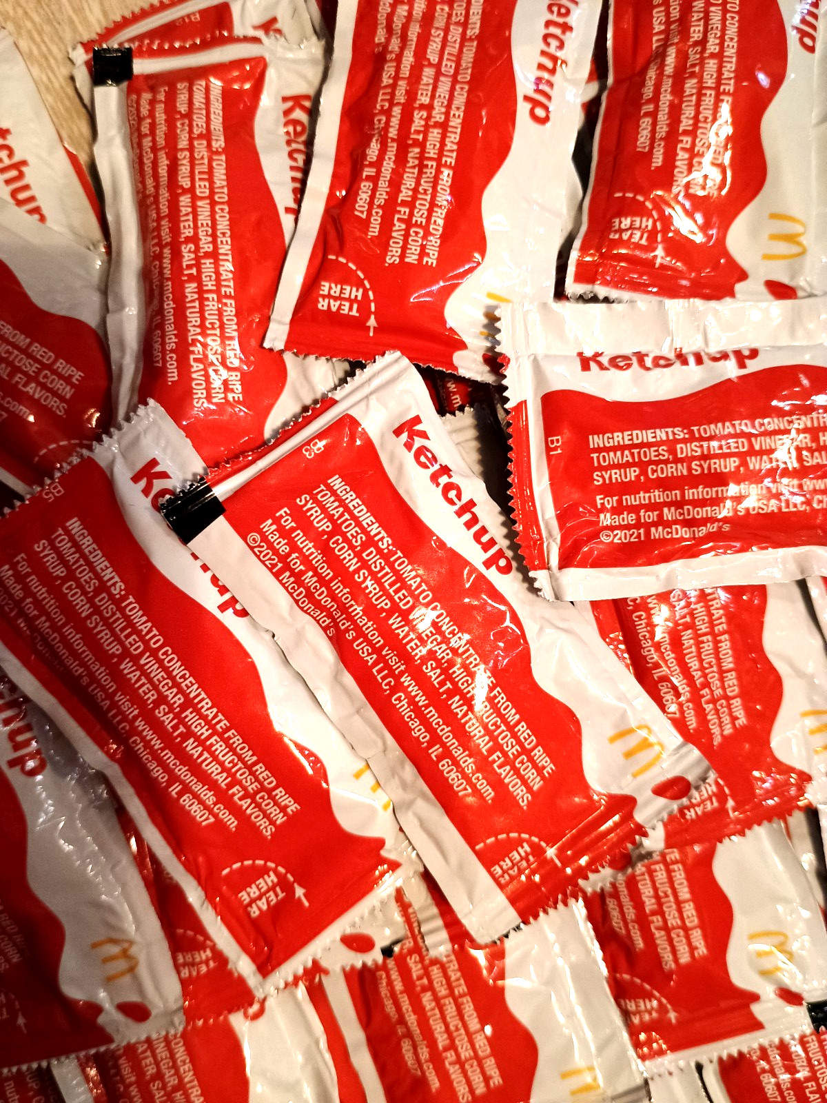 🔴 Lot of 120 McDonald\'s Fast Food Ketchup Catsup Condiments Sauce Packets - New