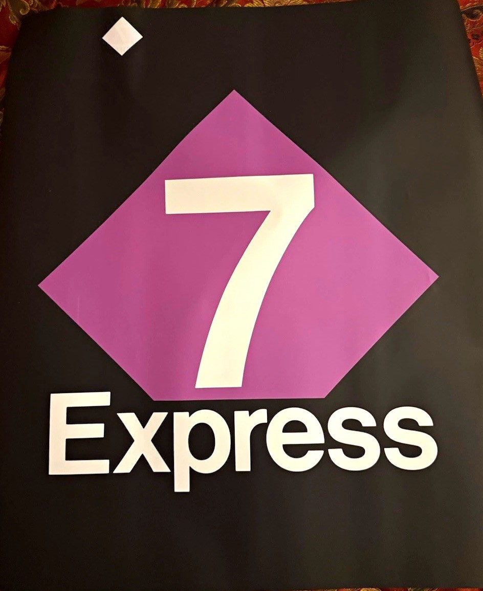 Rare 1988 R62A 7 Express train Rollsign bullet 7 train MTA NYC Subway Express Rare 1988 R62A 7 Express train Rollsign bullet 7 train MTA NYC Subway Express