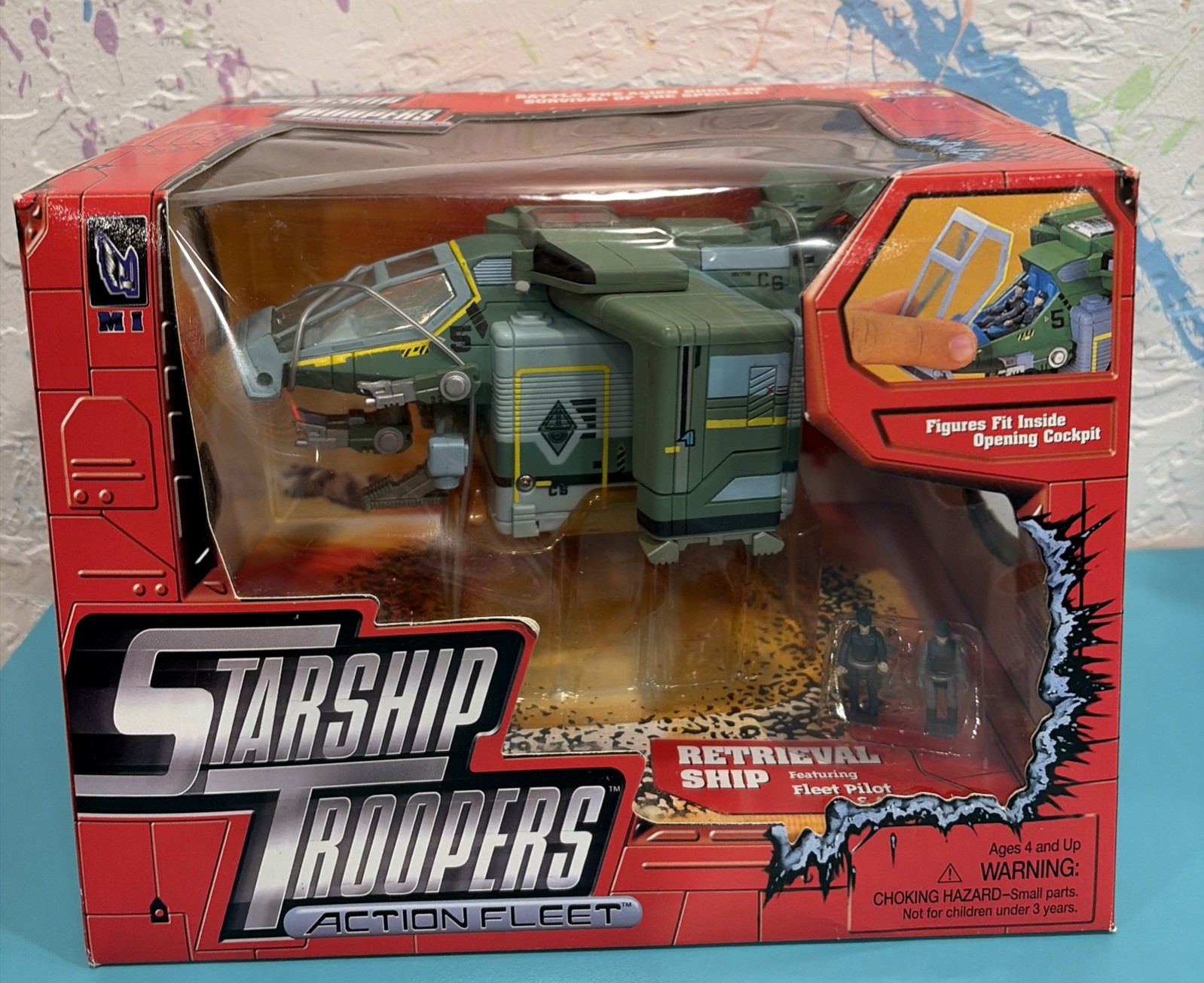 1997 Starship Troopers Action Fleet Retrieval Ship w/ Fleet Pilot & Medic NEW 1997 Starship Troopers Action Fleet Retrieval Ship w/ Fleet Pilot & Medic NEW