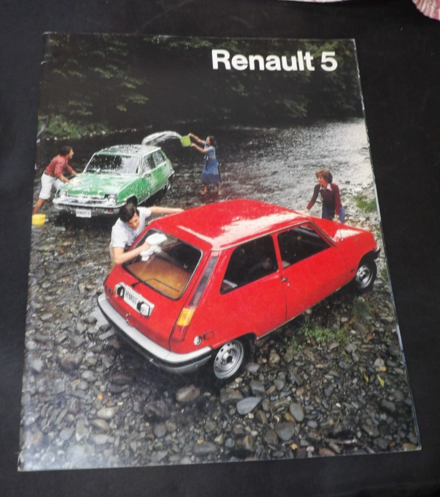 1976 Renault 5 and LeCar 20-page Vintage Original Car Sales Brochure Catalog