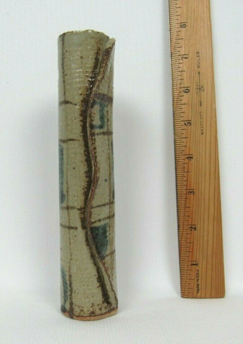 VTG 1964 CERAMIC WRAP AROUND VASE SIGNED AG 64 MADE IN PORTUGAL 6 3/4\