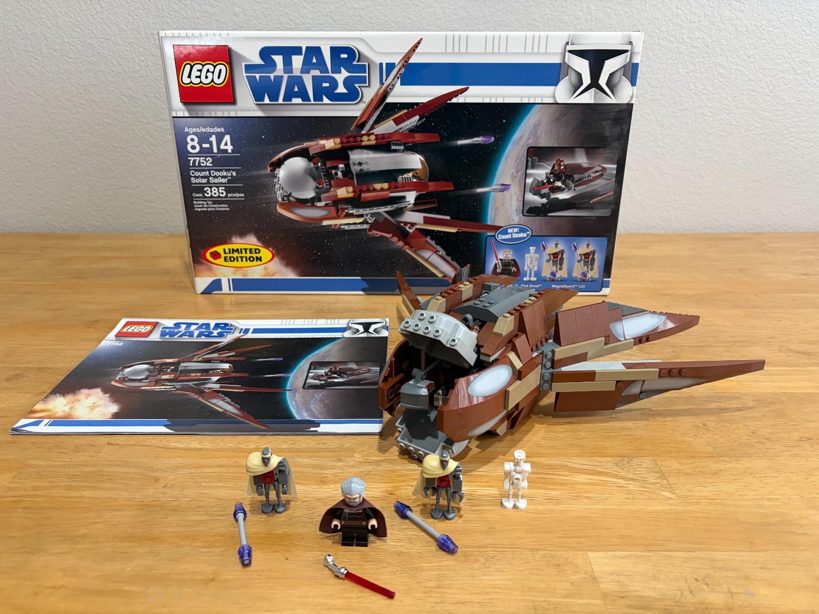 LEGO Star Wars 7752 Count Dooku\'s Solar Sailer Complete W/Instruction & Box LEGO Star Wars 7752 Count Dooku\'s Solar Sailer Complete W/Instruction & Box