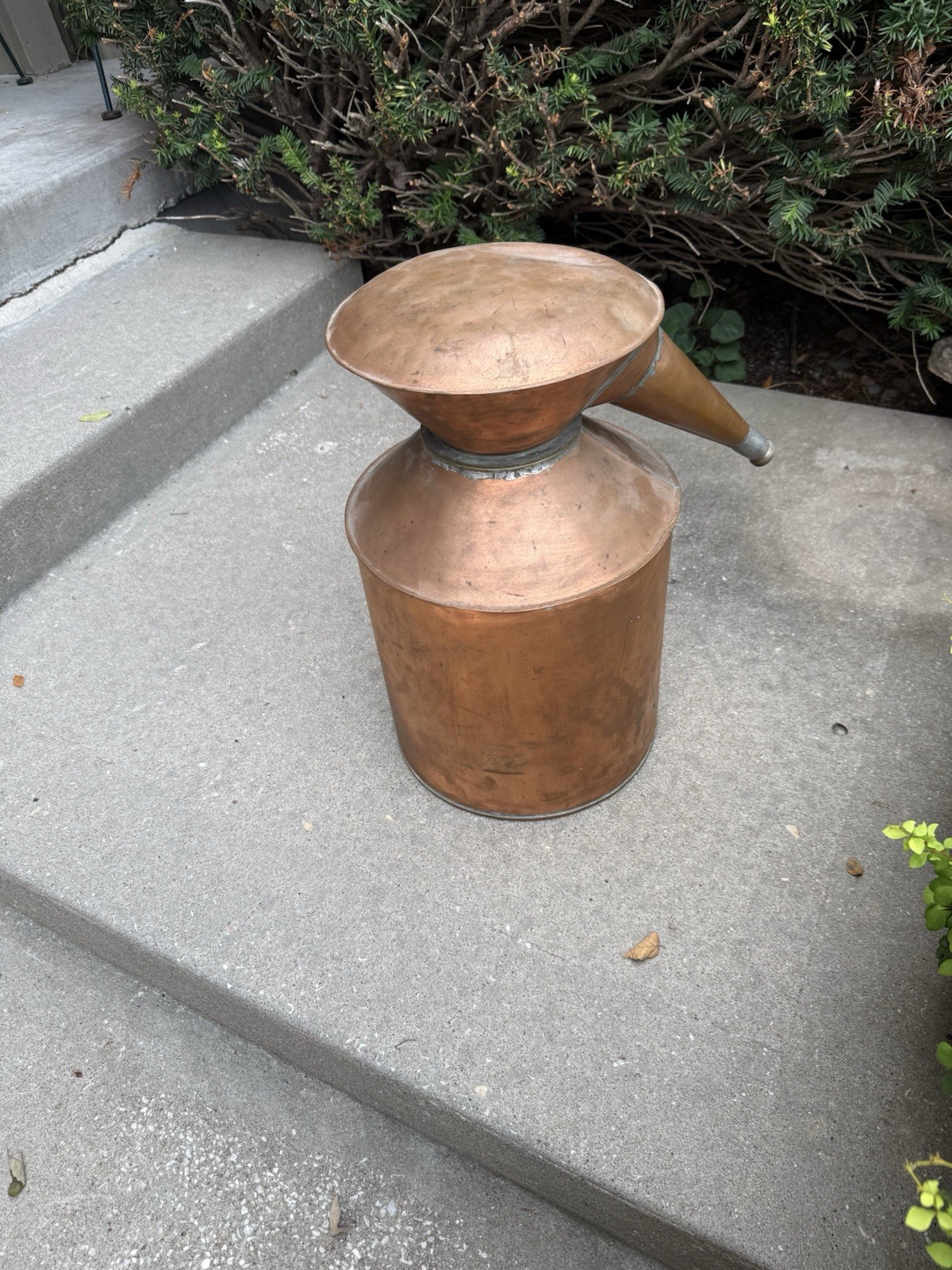 Primitive Vintage Antique Copper Moonshine Whiskey Still Primitive Vintage Antique Copper Moonshine Whiskey Still