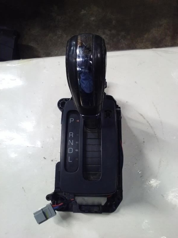 2010-2012 Ford Fusion Automatic Floor Shifter Assembly OEM