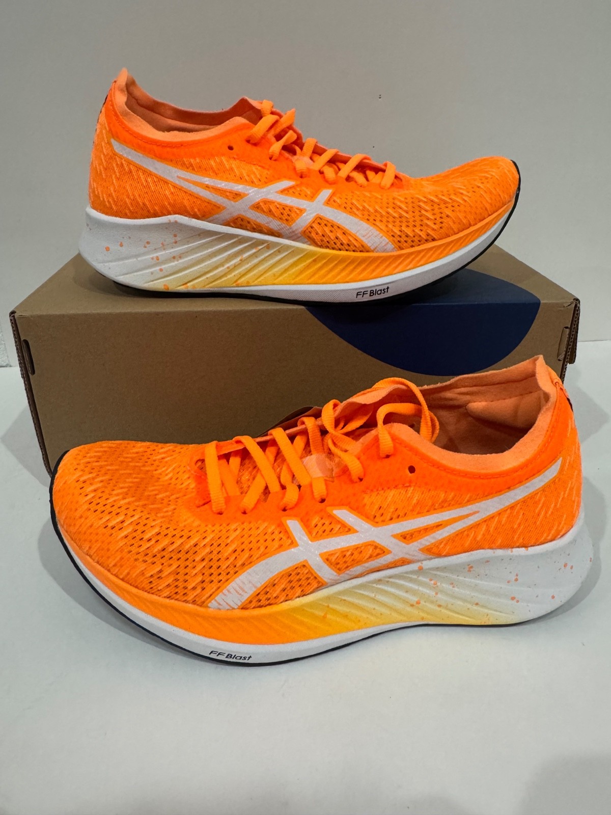 ASICS Magic Speed ORANGE POP WHITE 1012A895-800 WOMEN SHOES US SIZE 5.5  EUR36