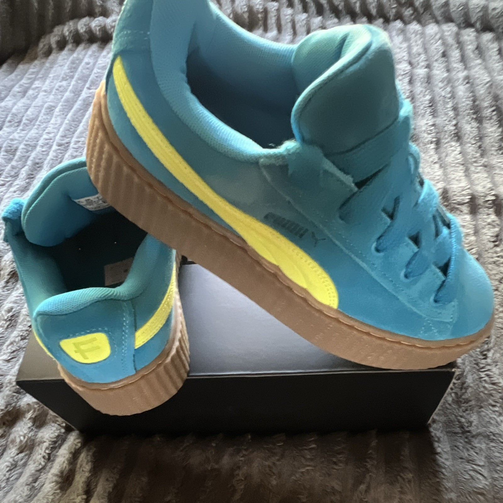 PUMA Fenty Women’s Low Top Suede Lace Up Sneakers Blue Yellow Logo PUMA Fenty Women’s Low Top Suede Lace Up Sneakers Blue Yellow Logo