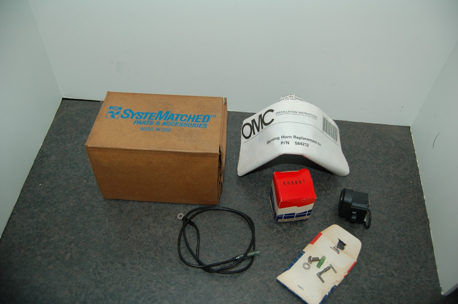 NEW GENUINE OMC 584212 Horn Kit Replaces 583891 0583891 585149 FACTORY MARINE NEW GENUINE OMC 584212 Horn Kit Replaces 583891 0583891 585149 FACTORY MARINE
