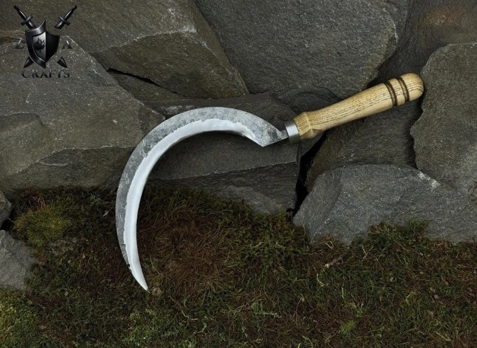 Hand Forged Harvesting Sickle Curved Carbon Steel Blade Garden Farm Tool