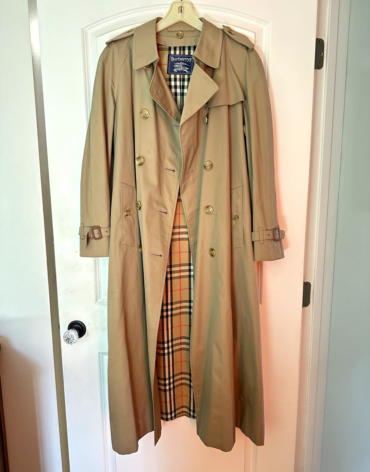 Burberrys Vintage \'80s Womens Double Breasted Trench Coat w/ Removable Liner Burberrys Vintage \'80s Womens Double Breasted Trench Coat w/ Removable Liner