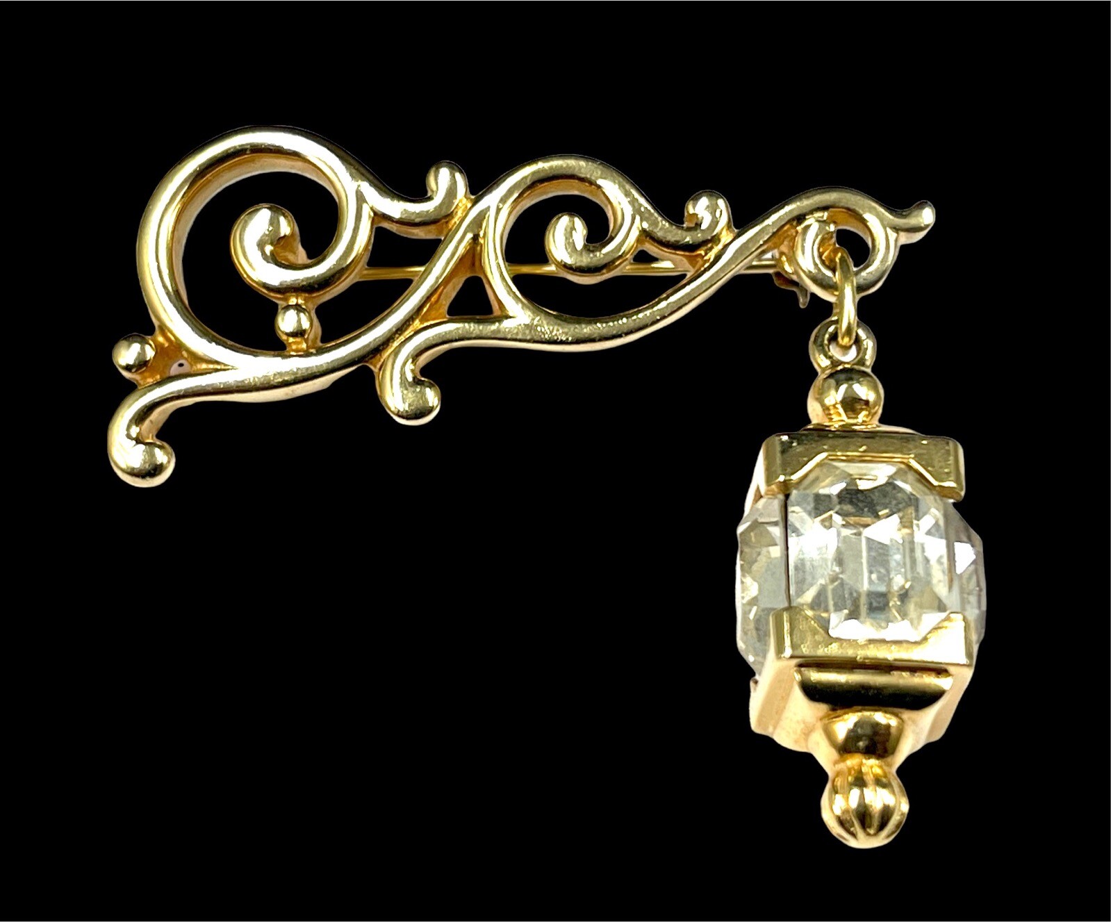 FABULOUS PENNINO GOLD-PLATED CRYSTAL RHINESTONE DANGLE LAMP LANTERN BROOCH BOOK FABULOUS PENNINO GOLD-PLATED CRYSTAL RHINESTONE DANGLE LAMP LANTERN BROOCH BOOK