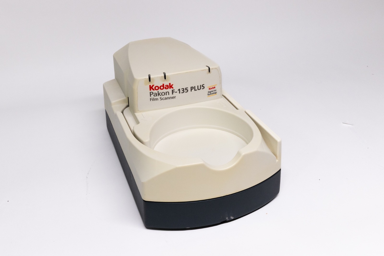 Kodak Pakon F-135 PLUS 35mm Film Scanner F135 + Power Cable