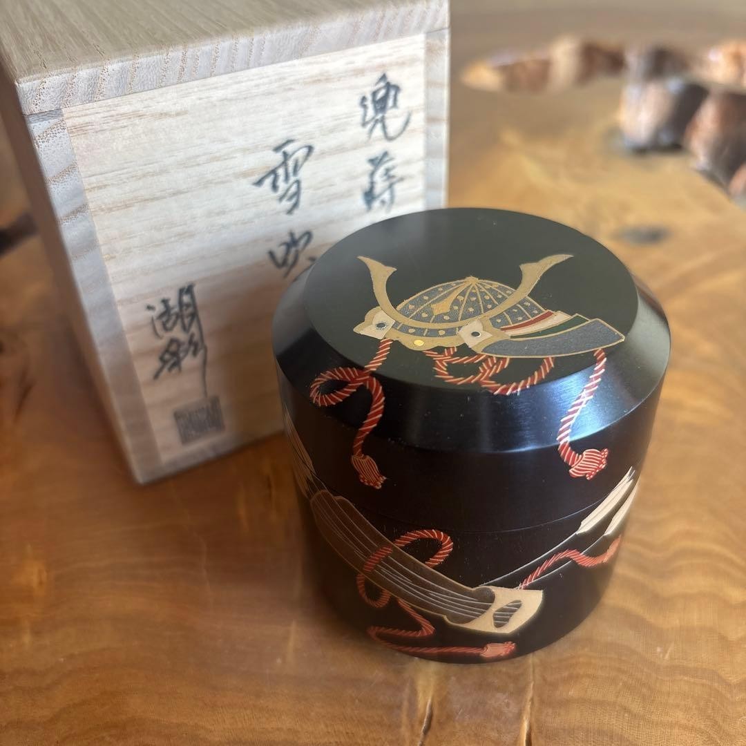 Japanese Kabuto Makie Yukibuki Natsume Tea Caddy Kosai Nakamura Tomobako