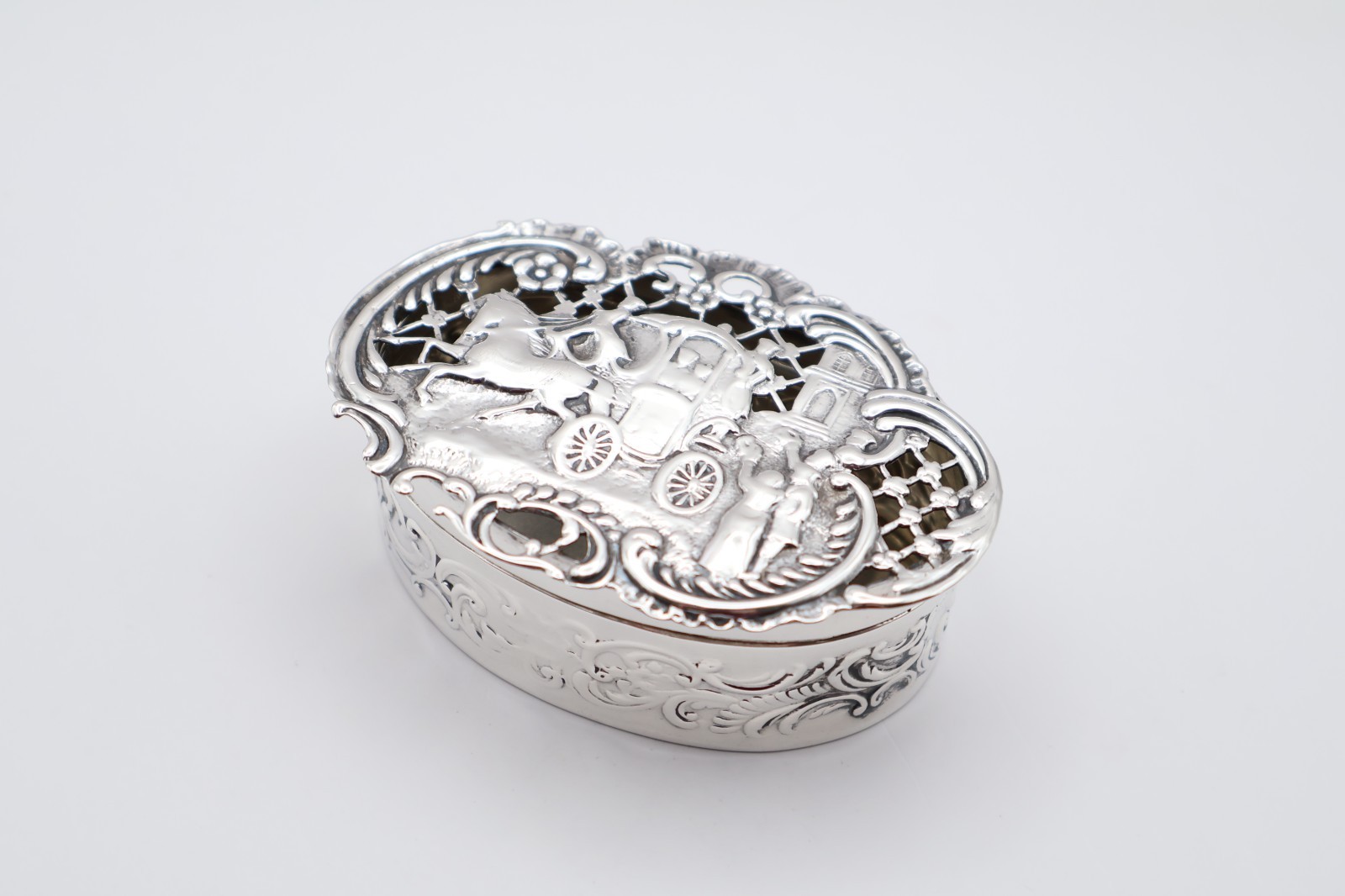 Fabulous Antique Solid Silver Potpourri Box London 1907 by William Comyns