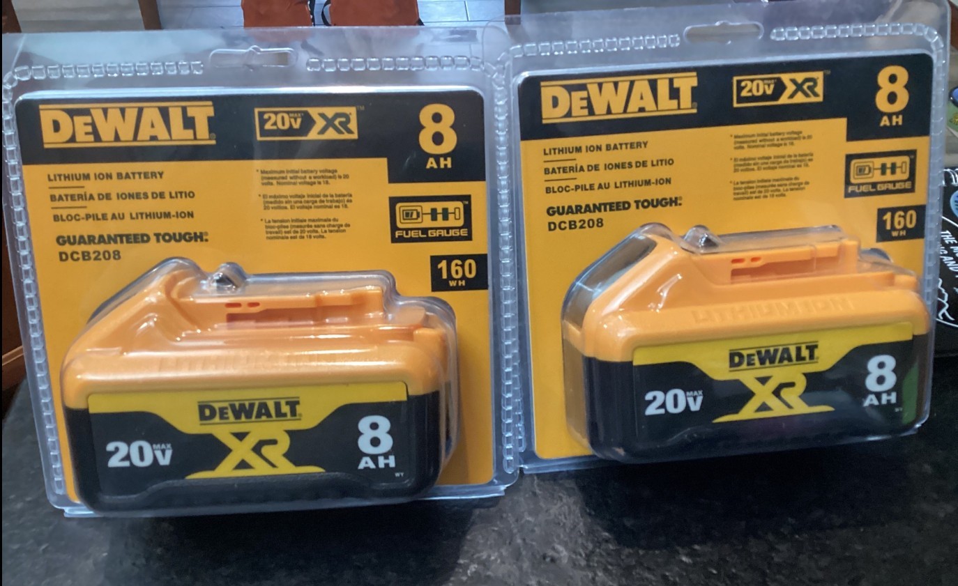 2 PACK DCB208 20V Max XR 8.0Ah Lithium Ion Batteries Li-ion Battery USA 2 PACK DCB208 20V Max XR 8.0Ah Lithium Ion Batteries Li-ion Battery USA