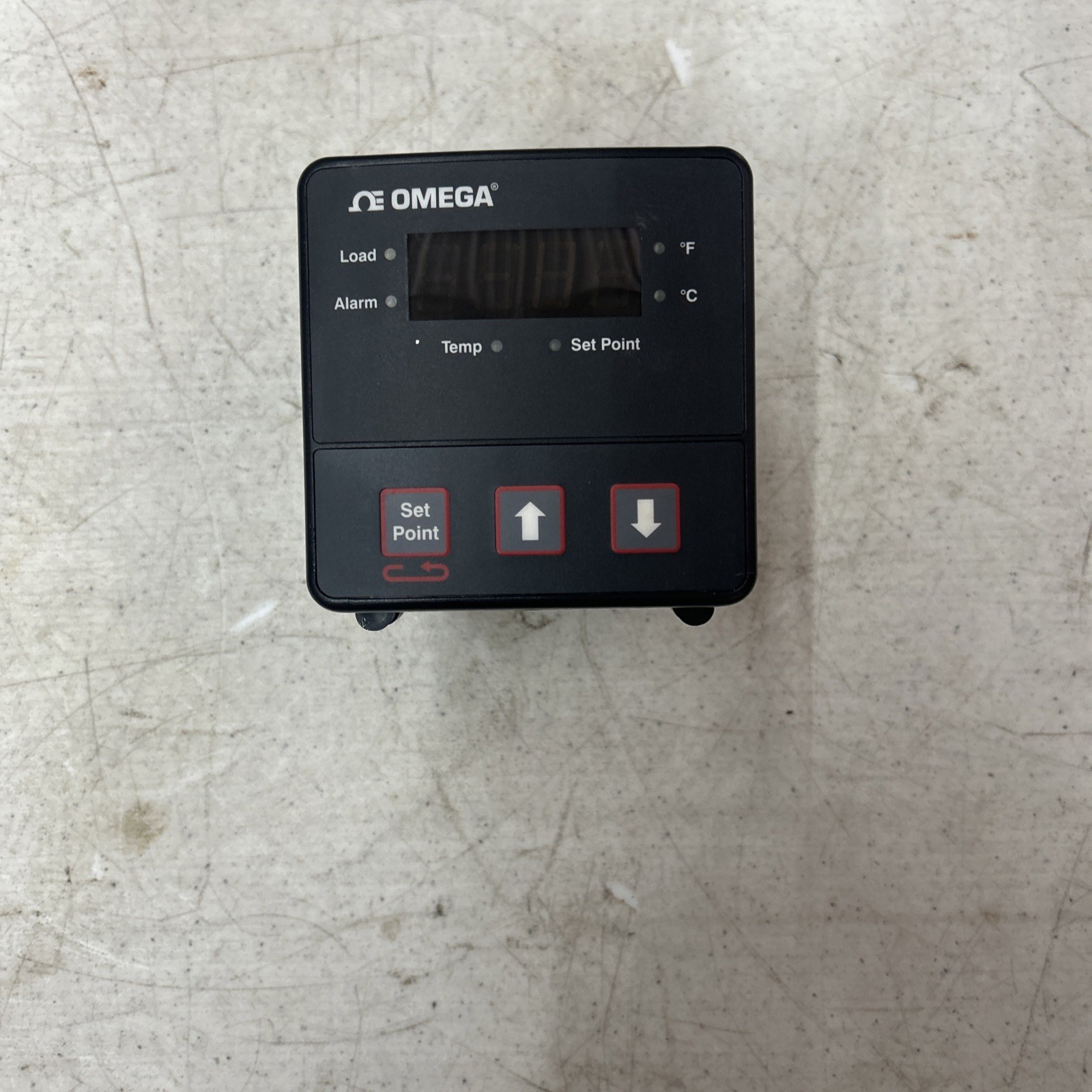 GENUINE OMEGA ENGINEERING CN2110 TEMPERATURE CONTROLLER