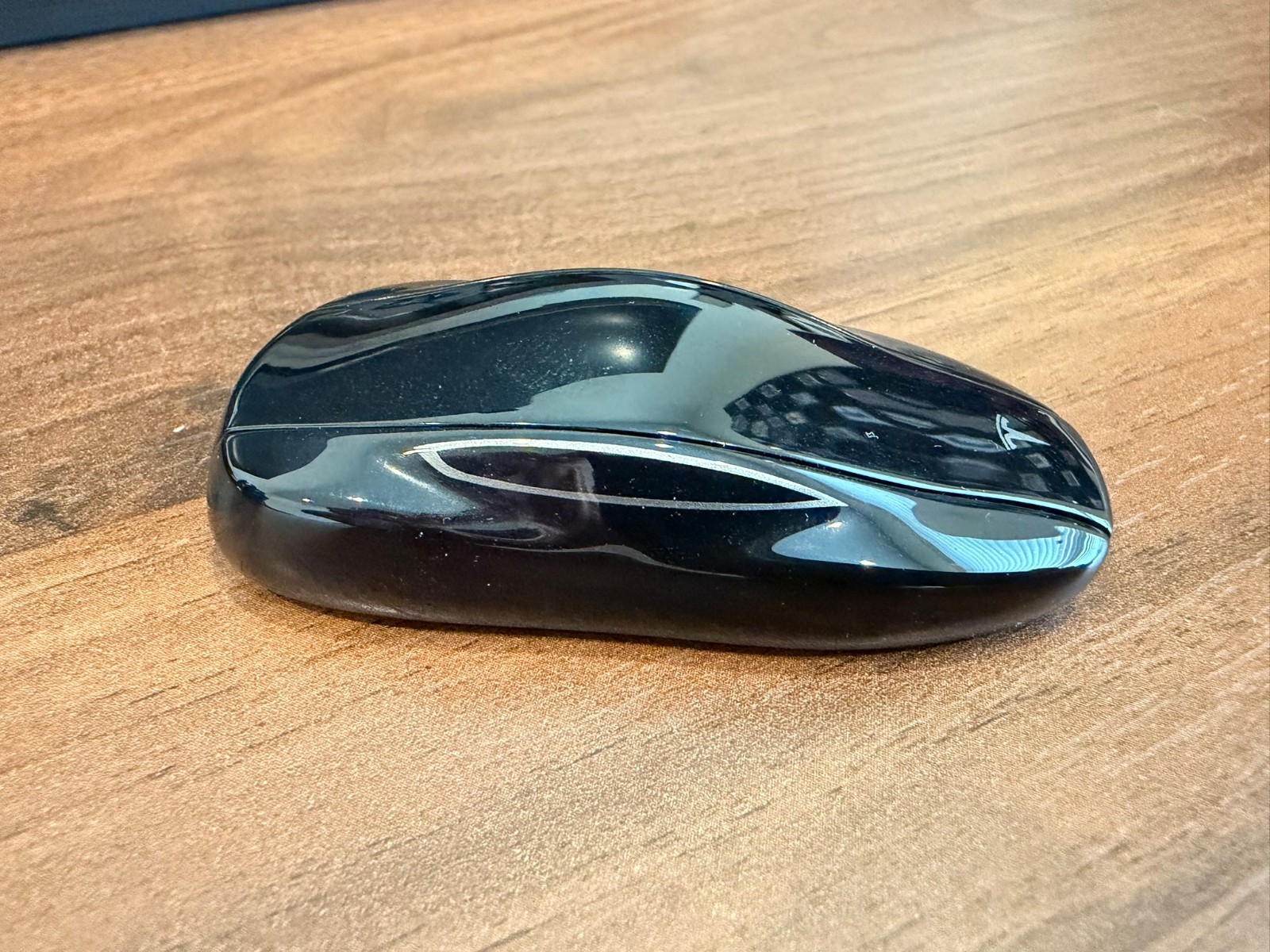 OEM Tesla Model S Key Fob Gloss Black Car-Shaped Like New Unused (2)